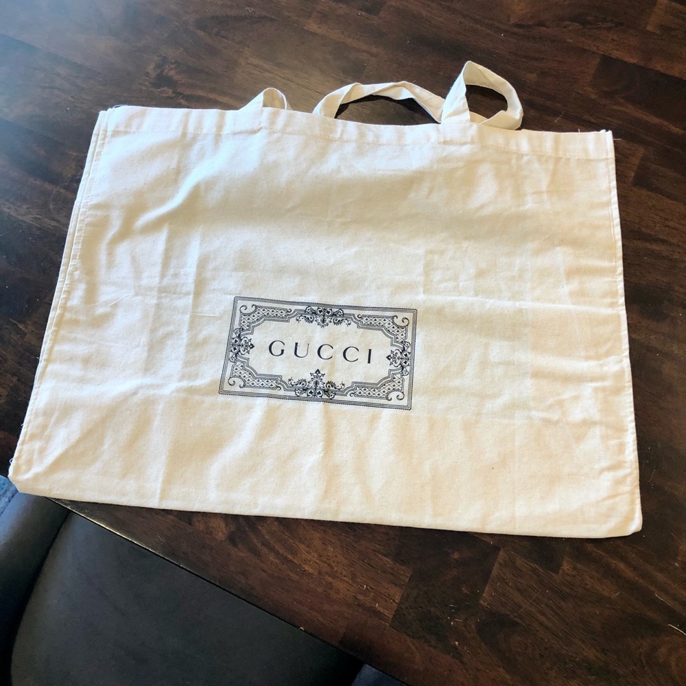 GUCCI Canvas Shopping Tote 👜 - Picture 5 of 8